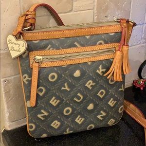 Dooney & Bourke crossbody purse
